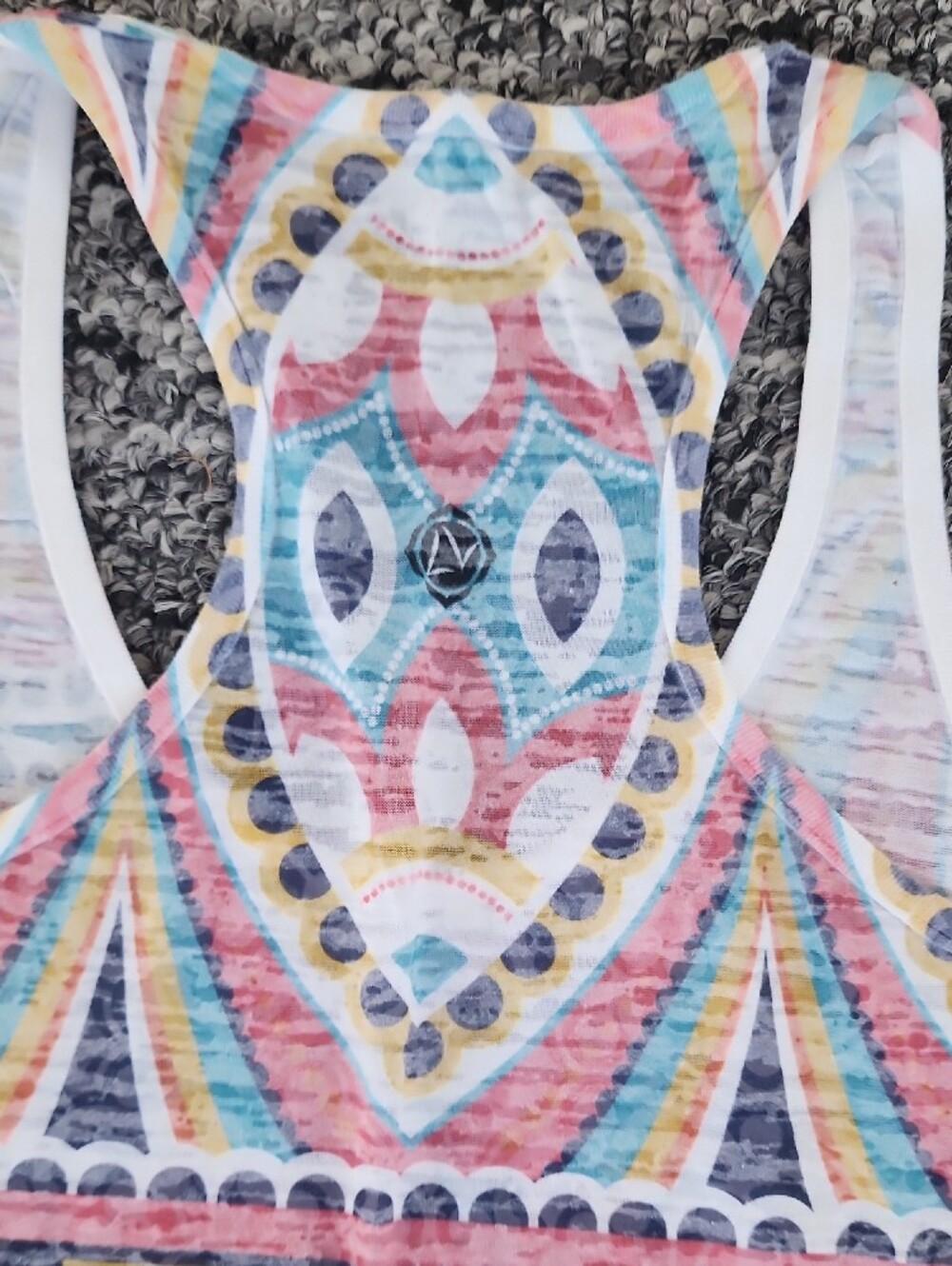 Multicolor Geometric Racerback Tank Top - Picture 5 of 5